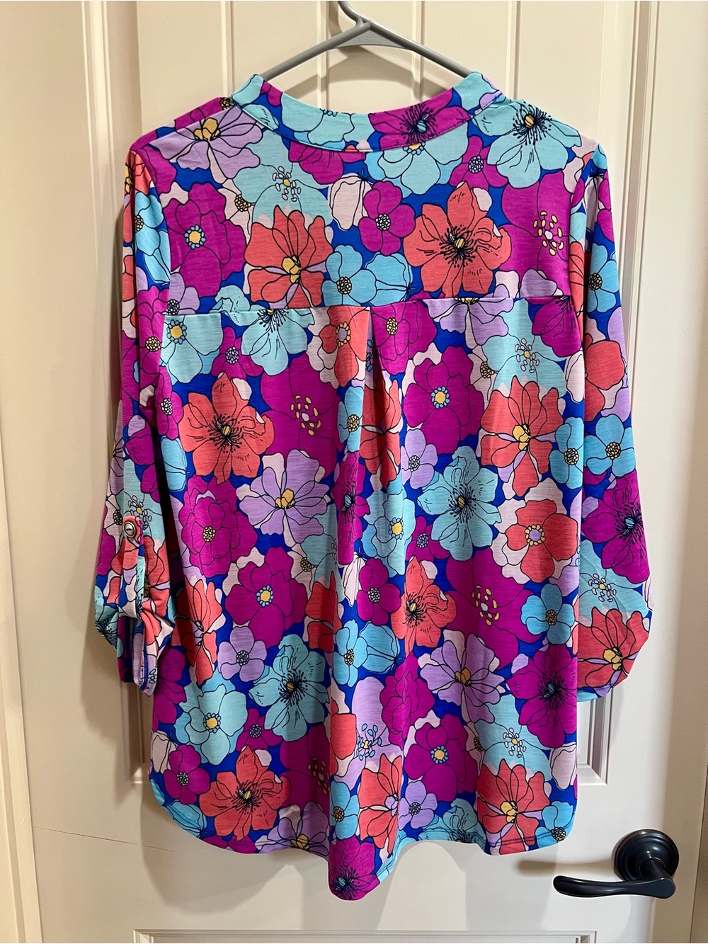 Dear Scarlett Lizzy NWT Floral 3/4 Sleeve Tunic Top Small - Picture 2 of 7